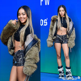 '추위 몰라요' 박제니, 과감하게 드러낸 구릿빛 몸매