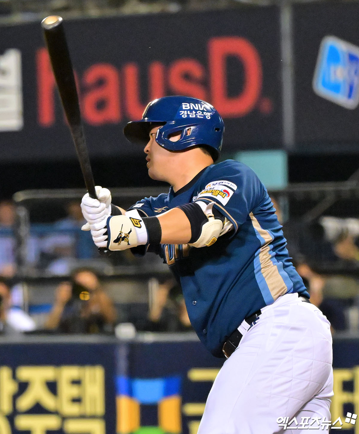 한화 이글스 최재훈의 대체 선수로 2026 월드베이스볼클래식(WBC) 대표팀에 발탁된 NC 다이노스 김형준이 한국시간 10일 팀 동료 김주원, 김영규와 함께 귀국길에 올랐다. 엑스포츠뉴스 DB