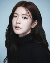 정유진, 조인성과 부부인 척하다…"서로 빵 터져, 많이 의지했다" (휴민트)[엑's 인터뷰①]