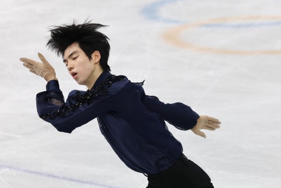 대한민국 남자 피겨 간판 차준환(서울시청)은 10일(현지시간) 이탈리아 밀라노 아이스 스케이팅 스타디움에서 열린 2026 밀라노·코르티나담페초 동계올림픽 피겨스케이팅 남자 싱글 쇼트프로그램에 출전해 기술점수(TES) 50.08점, 예술점수(PCS) 42.64점, 합계 92.72점을 받아 29명 중 6위에 올랐다. 이날 차준환은 2025-2026시즌 쇼트프로그램 베스트 기록을 작성했고 상위 24인 안에 들면서 프리스케이팅 출전권을 얻었다. 연합뉴스 