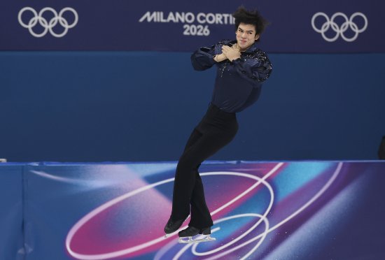 대한민국 남자 피겨 간판 차준환(서울시청)은 10일(현지시간) 이탈리아 밀라노 아이스 스케이팅 스타디움에서 열린 2026 밀라노·코르티나담페초 동계올림픽 피겨스케이팅 남자 싱글 쇼트프로그램에 출전해 기술점수(TES) 50.08점, 예술점수(PCS) 42.64점, 합계 92.72점을 받아 29명 중 6위에 올랐다. 이날 차준환은 2025-2026시즌 쇼트프로그램 베스트 기록을 작성했고 상위 24인 안에 들면서 프리스케이팅 출전권을 얻었다. 연합뉴스 