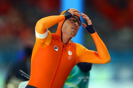 네덜란드의 조엡 베네마르스가 2026 동계올림픽 스피드스케이팅 남자 1000m 경기에서 메달 획득에 실패했다. 베네마르스는 중국의 롄쯔원이 비매너 플레이를 펼친 여파로 인해 기록이 떨어졌고, 재경기를 했으나 메달권에 들지 못했다. 중국에서는 베네마르스가 롄쯔원을 때렸다는 주장이 나왔다. 연합뉴스