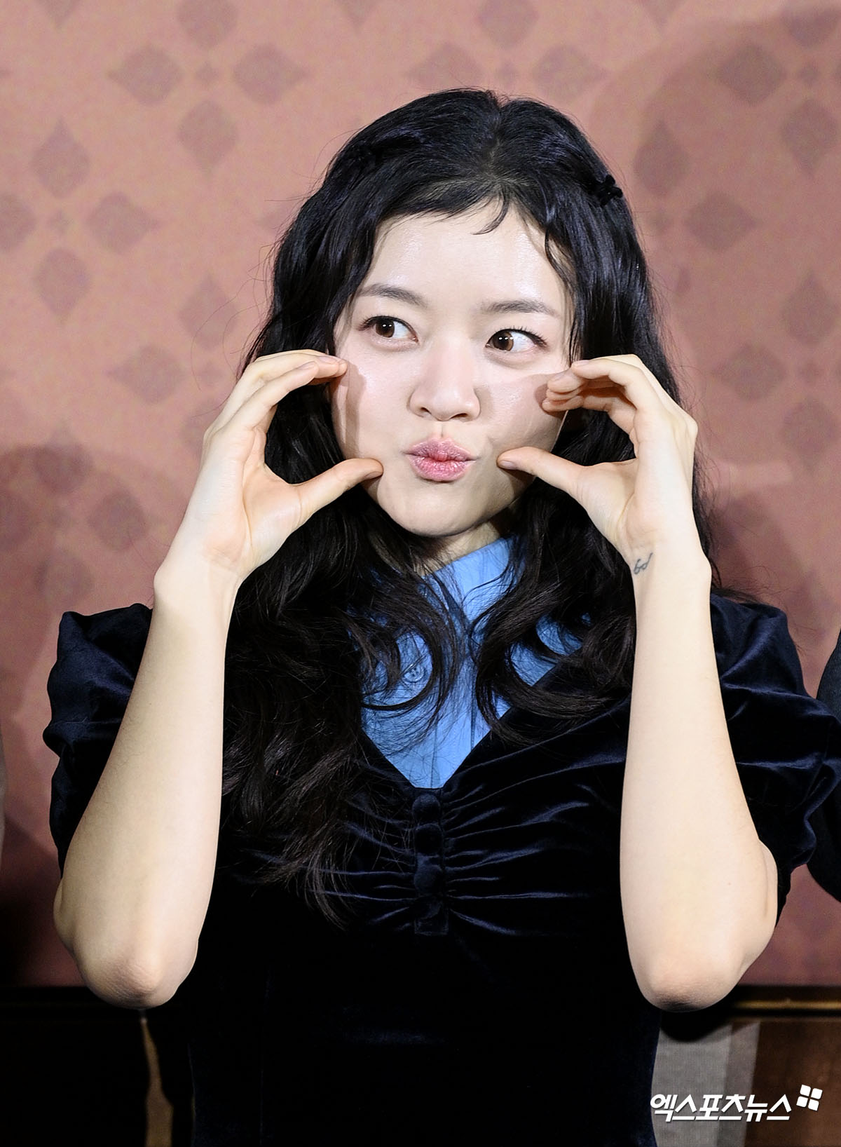 사랑스럽게 볼하트