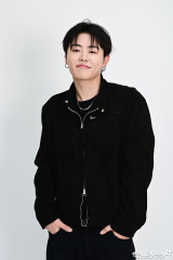 [단독] 블락비 노래밖에 없더라…유권, 아이돌·뮤지컬 이어 본격 솔로로 (신년인터뷰③)