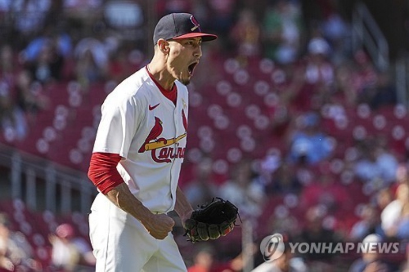 2026 월드베이스볼클래식(WBC) 최종 명단에 승선한 한국계 투수 라일리 준영 오브라이언(세인트루이스 카디널스)이 지난 15일 불펜투구 도중 오른쪽 종아리 통증을 호소했다. WBC 출전 여부도 불투명한 상황이다. AP 연합뉴스