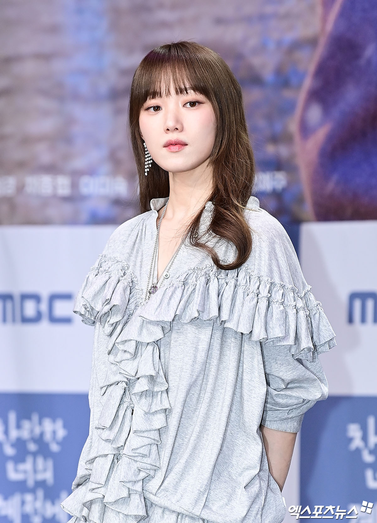 냉미녀 느낌 물씬