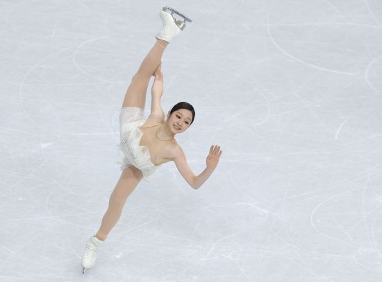 신지아(세화여고)는 20일(한국시간) 이탈리아 밀라노 아이스 스케이팅 스타디움에서 열린 2026 밀라노·코르티나담페초 동계올림픽 피겨스케이팅 여자 싱글 프리스케이팅에 출전해 기술점수(TES) 75.05점, 예술점수(PCS) 65.97점, 합계 141.02점을 받았다. 쇼트프로그램 점수를 포함해 총 206.68점을 받아 프리스케이팅에 출전한 24명 중 11위에 올랐다. 이날 신지아는 프리스케이팅에서 약간의 실수가 있었지만 이번 시즌 베스트 점수를 작성하면서 기념비적인 올림픽 무대를 마쳤다. 연합뉴스