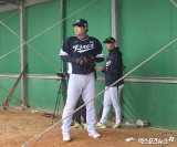 '류현진 vs 한화' 빅매치 성사됐다!…"일부러 이렇게 맞춘 건 아니다" [WBC 캠프] 