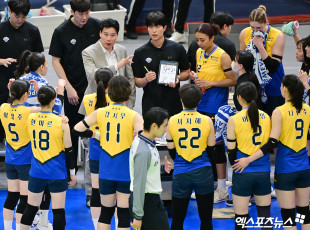 강성형 감독 ‘오늘도 이기자’[포토]