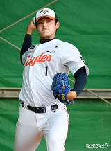 불펜 피칭하는 문동주[포토]