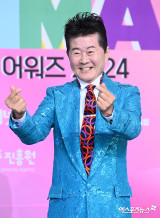 [전문] 태진아, 전한길 주최 무대 출연? "정치행사 아니라더니…법적대응" 