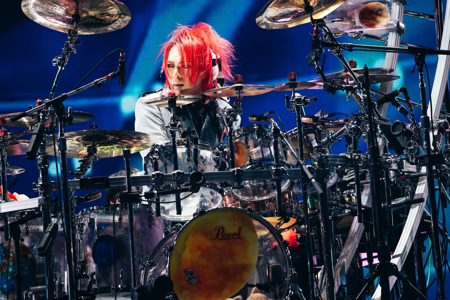 신야, 루나시 공식 계정