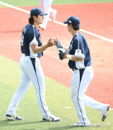 곽빈-노시환 '잘해보자'[포토]