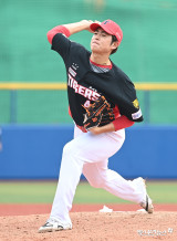 이태양 '실전 점검'[포토]