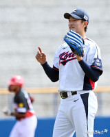 고영표 '카스트로에게 투런 허용'[포토]