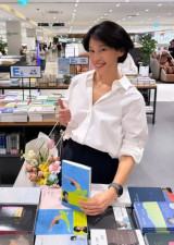 병실 독서 인증이 화근…김지호 공공도서 훼손 파장, 작가 타이틀도 무색 [엑's 이슈]