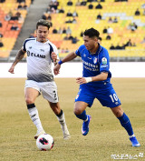 에울레르-헤이스의 맞대결[포토]