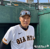 '요미우리 타격코치' 이승엽, 친정팀 삼성 상대 소감은?…"우승할 때 됐다, 타자들 배트 잘 돌리더라" [오키나와 인터뷰]
