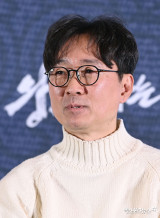 '성형·귀화' 발등 불 떨어진 장항준, '배텐' 다시 뜬다…'왕사남' 천만 공약 번복? [엑's 이슈]