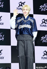 튜넥스 시환 '반가워요'[엑's HD포토]