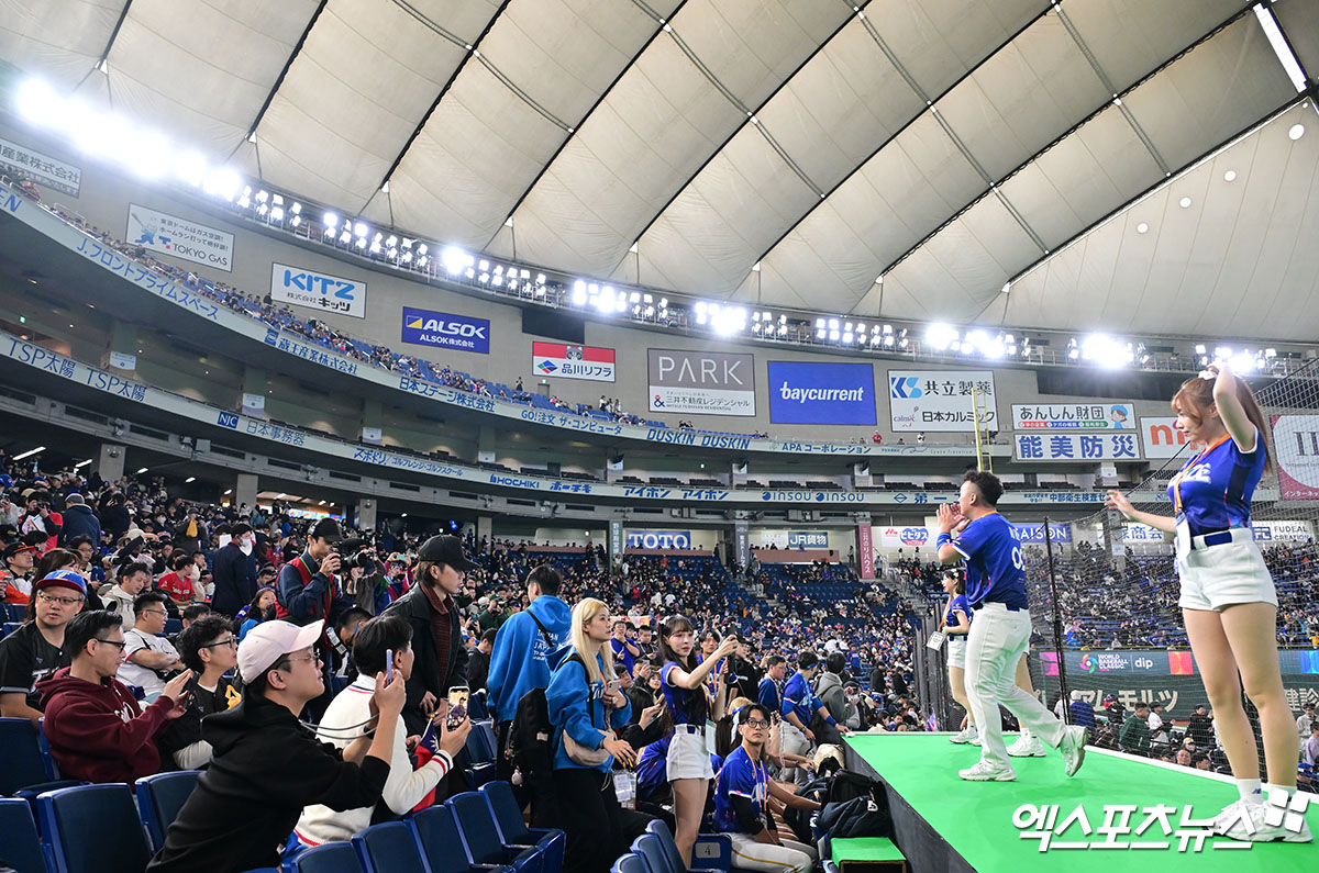 5일 오후 일본 도쿄돔에서 열린 2026 월드베이스볼클래식(WBC) C조 대만과 호주의 경기, 대만 치어리더가 열띤 응원을 선보이고 있다. 도쿄, 김한준 기자