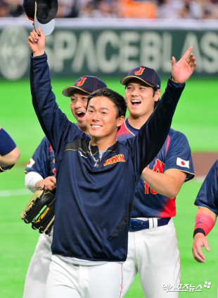 야마모토 ‘승리의 미소’[포토]