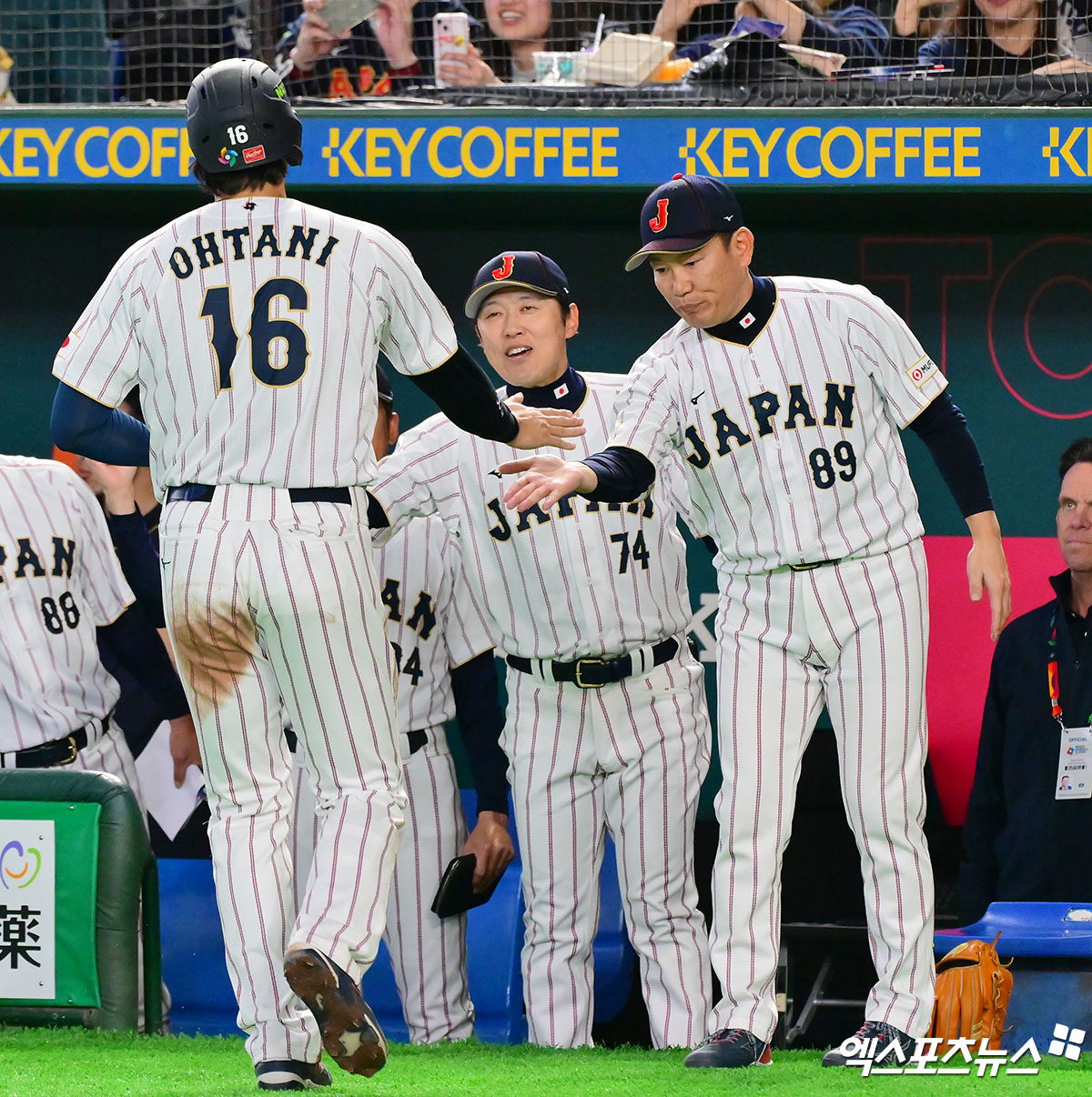 류지현 감독이 이끄는 한국 야구대표팀은 7일 일본 도쿄의 도쿄돔에서 열린 2026 월드베이스볼클래식(WBC) 조별리그 C조 일본과의 2차전에서 6-8로 졌다. 이날 오타니 쇼헤이(LA다저스)는 1번 타자로 나와  2타수 2안타 1홈런 1타점을 비롯해 4타석 모두 출루하면서 한일전 승리의 일등공신이 됐다. 경기 후 오타니는 한국 대표팀에 대해 존경을 표하며 일본만큼이나 정교하고 멋진 팀이라고 평가하면서 눈길을 끌었다. 도쿄, 김한준 기자