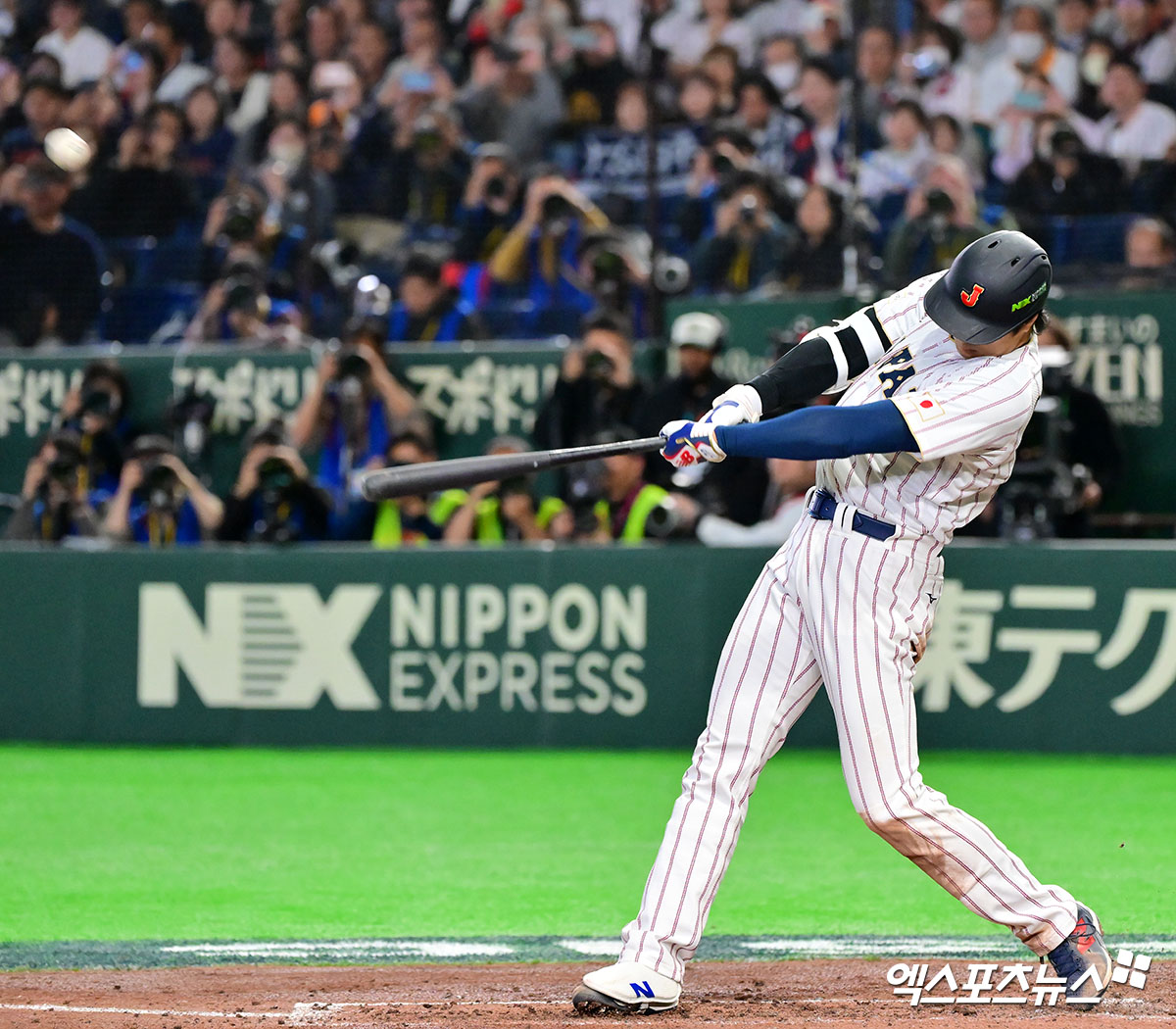 류지현 감독이 이끄는 한국 야구대표팀은 7일 일본 도쿄의 도쿄돔에서 열린 2026 월드베이스볼클래식(WBC) 조별리그 C조 일본과의 2차전에서 6-8로 졌다. 이날 오타니 쇼헤이(LA다저스)는 1번 타자로 나와  2타수 2안타 1홈런 1타점을 비롯해 4타석 모두 출루하면서 한일전 승리의 일등공신이 됐다. 경기 후 오타니는 한국 대표팀에 대해 존경을 표하며 일본만큼이나 정교하고 멋진 팀이라고 평가하면서 눈길을 끌었다. 도쿄, 김한준 기자
