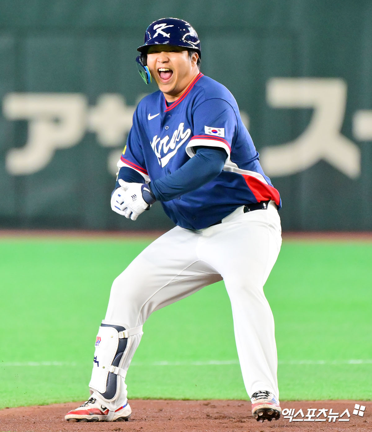 7일 오후 일본 도쿄돔에서 열린 2026 월드베이스볼클래식(WBC) C조 한국과 일본의 경기, 1회초 2사 1,2루 한국 문보경이 2타점 2루타를 날리고 있다. 도쿄, 김한준 기자