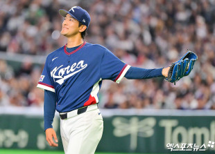 고영표 ‘볼넷이라니’[포토]