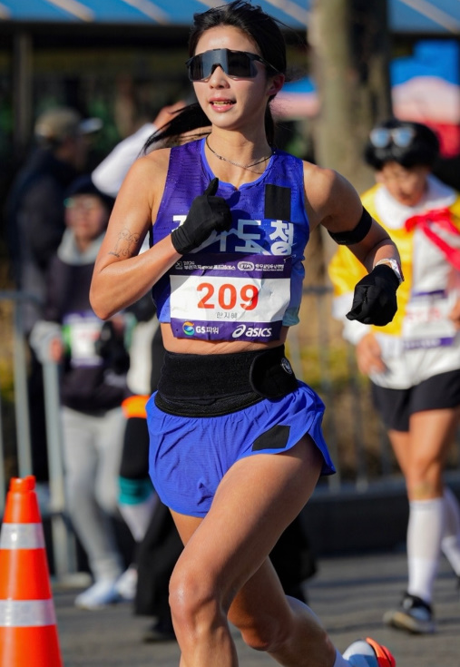 진태현 계정, 입양딸 마라토너 한지혜 씨