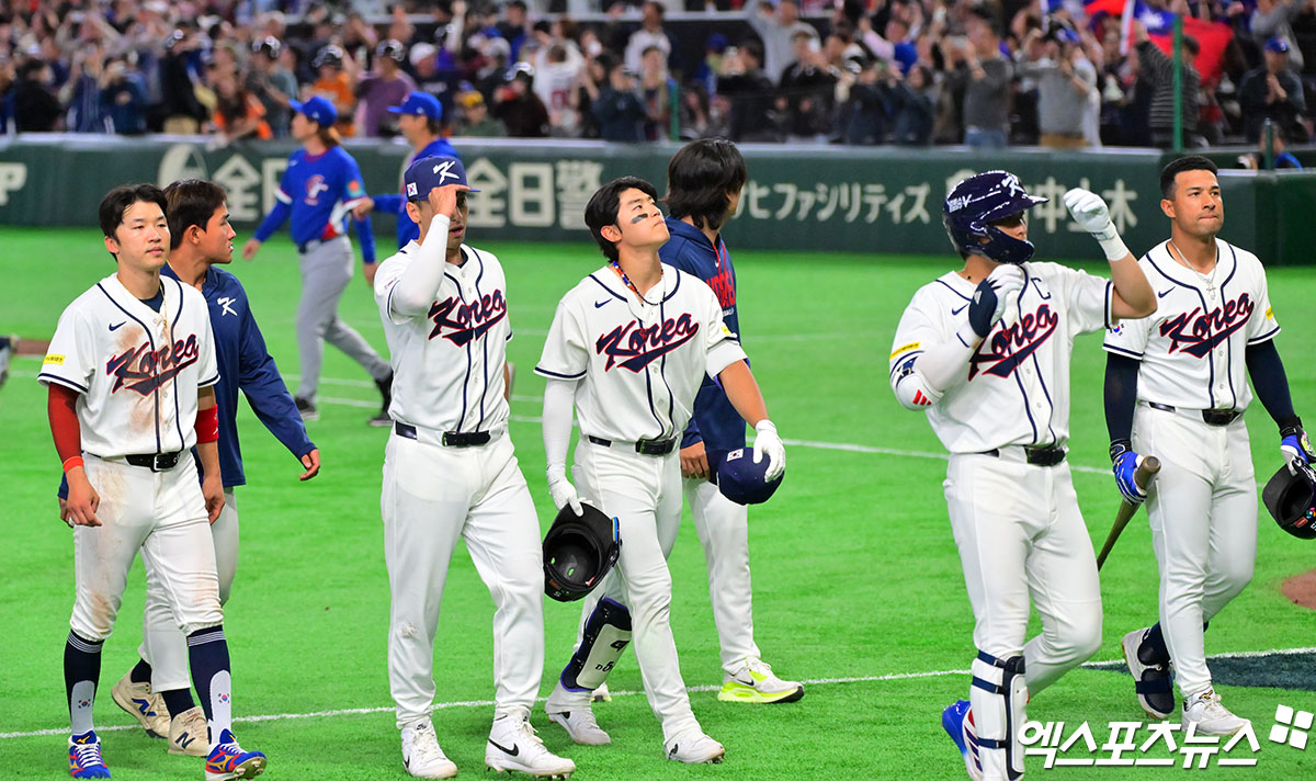 한국 야구 국가대표팀 류지현 감독이 월드베이스볼클래식(WBC) 조별리그 최종전을 앞두고 '좋은 기회라는 긍정적인 생각을 갖고 경기하자는 당부를 선수들에게 했다'고 밝혔다. 한국은 9일 오후 7시 일본 도쿄의 도쿄돔에서 2026 WBC 조별리그 C조 호주와 경기를 치른다. 류 감독은 '지금까지 우리가 준비한 과정을 되새겨보면 (지금 상황이) 억울하고 분하다. 끝까지 될 것이라는 긍정적인 마음으로 경기에 나서자는 말을 했다'고 밝혔다. 도쿄, 김한준 기자