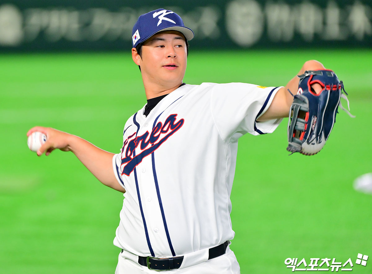 8일 오후 일본 도쿄돔에서 2026 월드베이스볼클래식(WBC) 한국 대표팀 공식 훈련이 진행됐다. 한국 노시환이 캐치볼을 하고 있다. 일본 도쿄, 김한준 기자