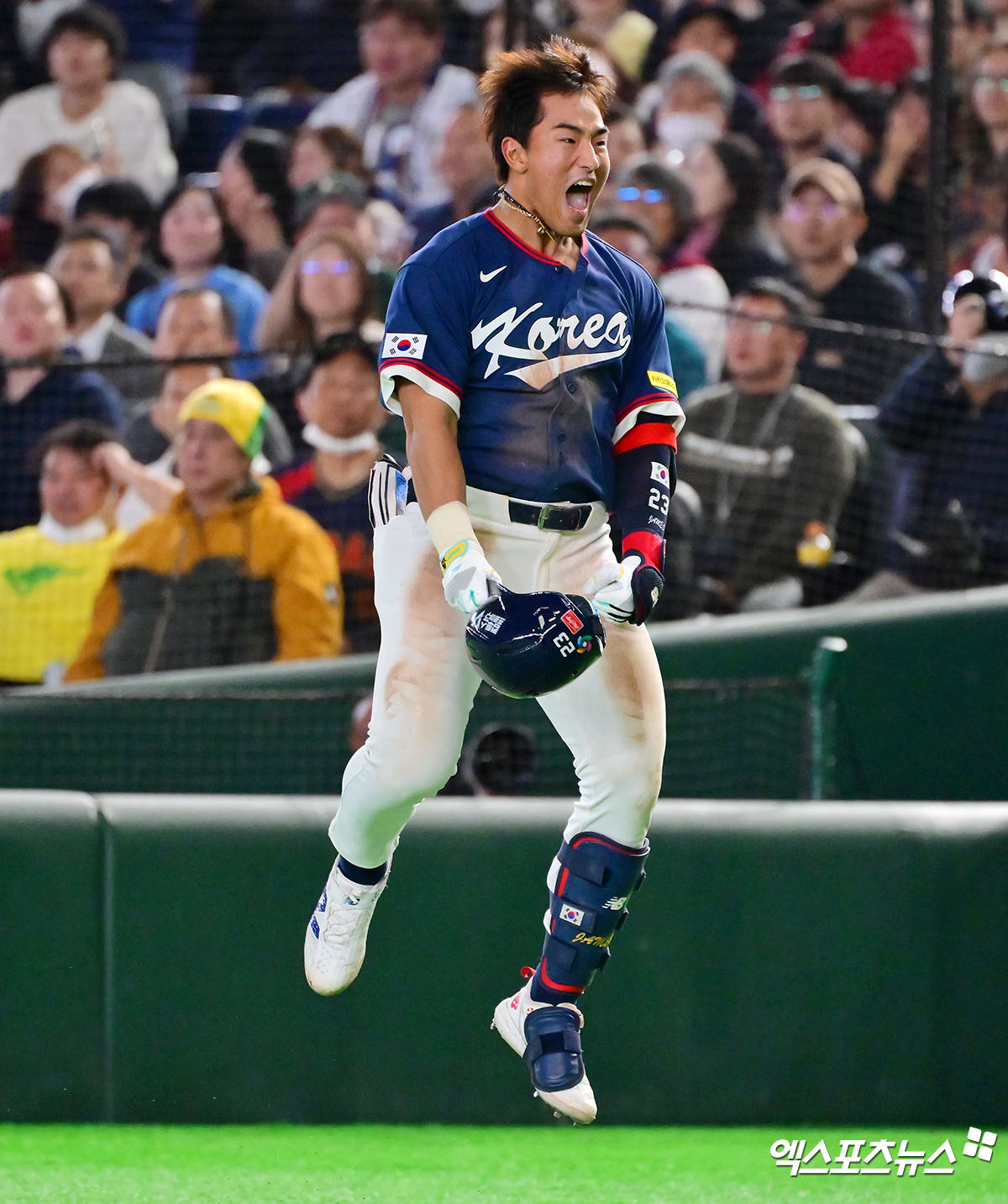 안현민이 9일 일본 도쿄의 도쿄돔에서 열린 2026 WBC 1라운드 조별리그 C조 4차전 호주와의 경기에서 한국이 2라운드(8강)에 진출할 수 있는 요건을 충족하는 1타점 외야 희생 플라이를 기록했다. 사진 김한준 기자