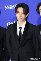 "희승을 돌려줘"…'뿔난' 엔하이픈 팬덤, 애먼 하이브에 화풀이 '트럭 시위 시작' [엑's 이슈] 