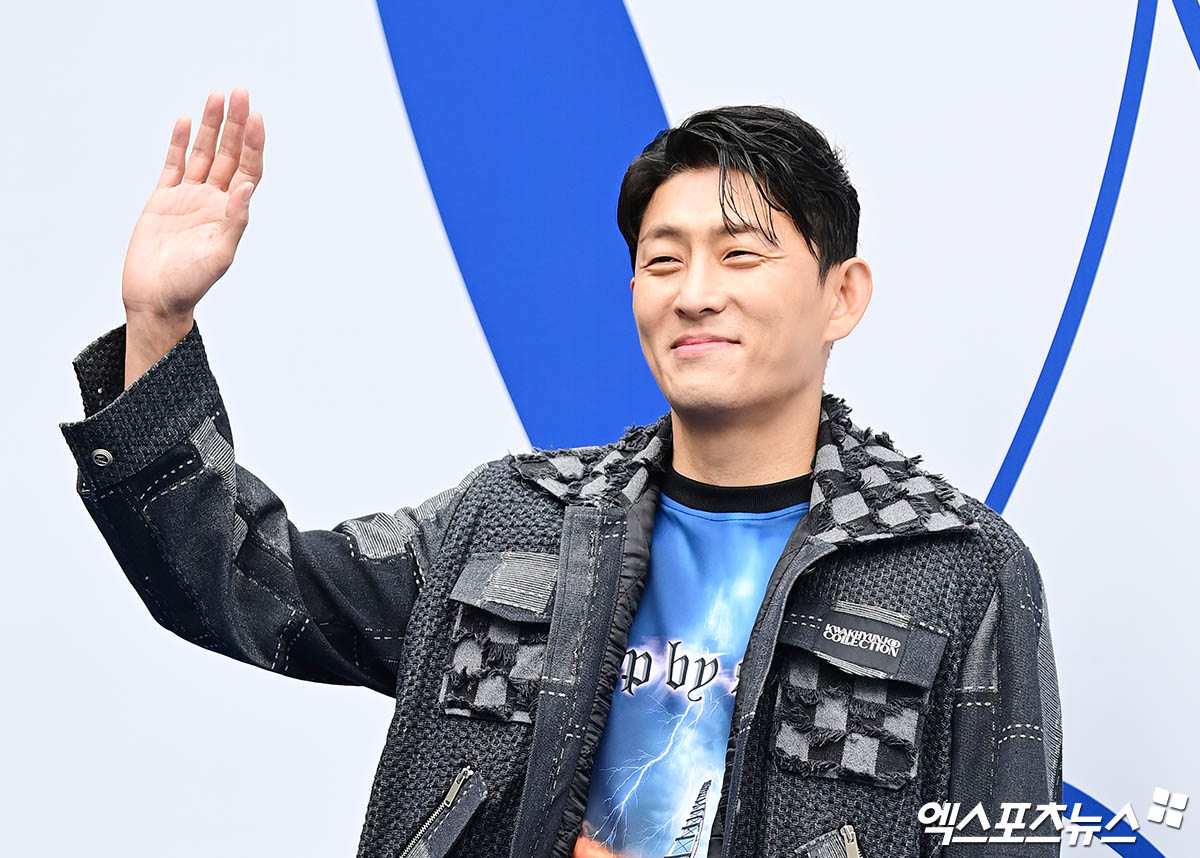 최근 결혼 소식을 전한 고준