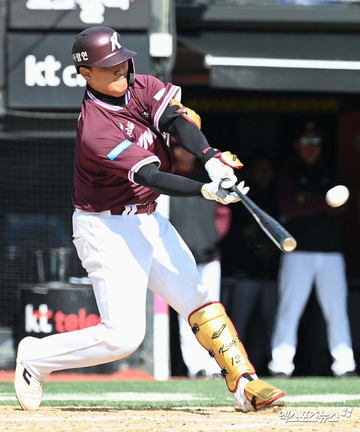 키움 히어로즈 김건희가 19일 수원 KT위즈파크에서 열린 2026 KBO 시범경기 KT 위즈전에서 1타점 2루타를 기록했다. 사진 고아라 기자