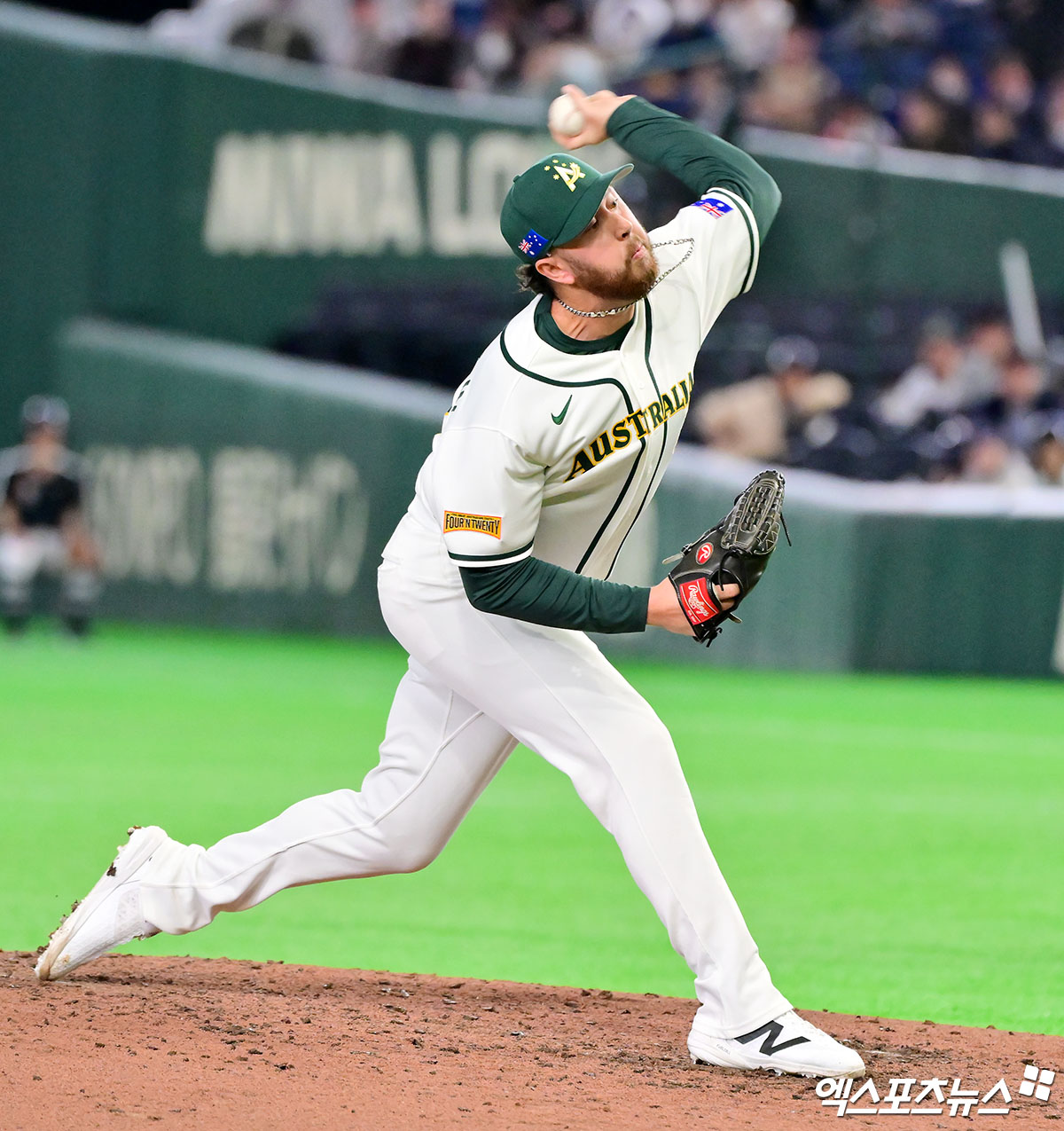 9일 오후 일본 도쿄돔에서 열린 2026 월드베이스볼클래식(WBC) C조 한국과 호주의 경기, 8회초 호주 오러클린이 공을 힘차게 던지고 있다. 엑스포츠뉴스 DB