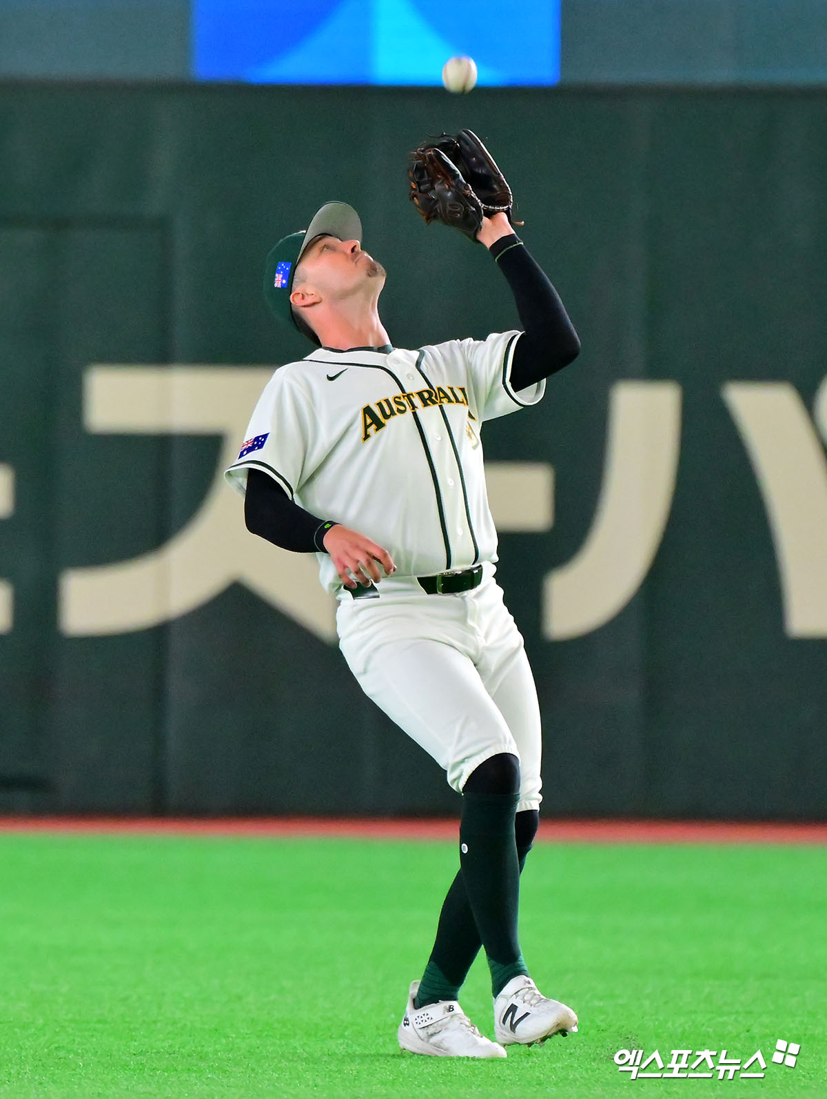 9일 오후 일본 도쿄돔에서 열린 2026 월드베이스볼클래식(WBC) C조 한국과 호주의 경기, 5회초 1사 호주 제리드 데일이 한국 이정후의 타구를 잡고 있다. 엑스포츠뉴스 DB