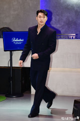 현빈 '긴 다리로 성큼성큼'[엑's HD포토]