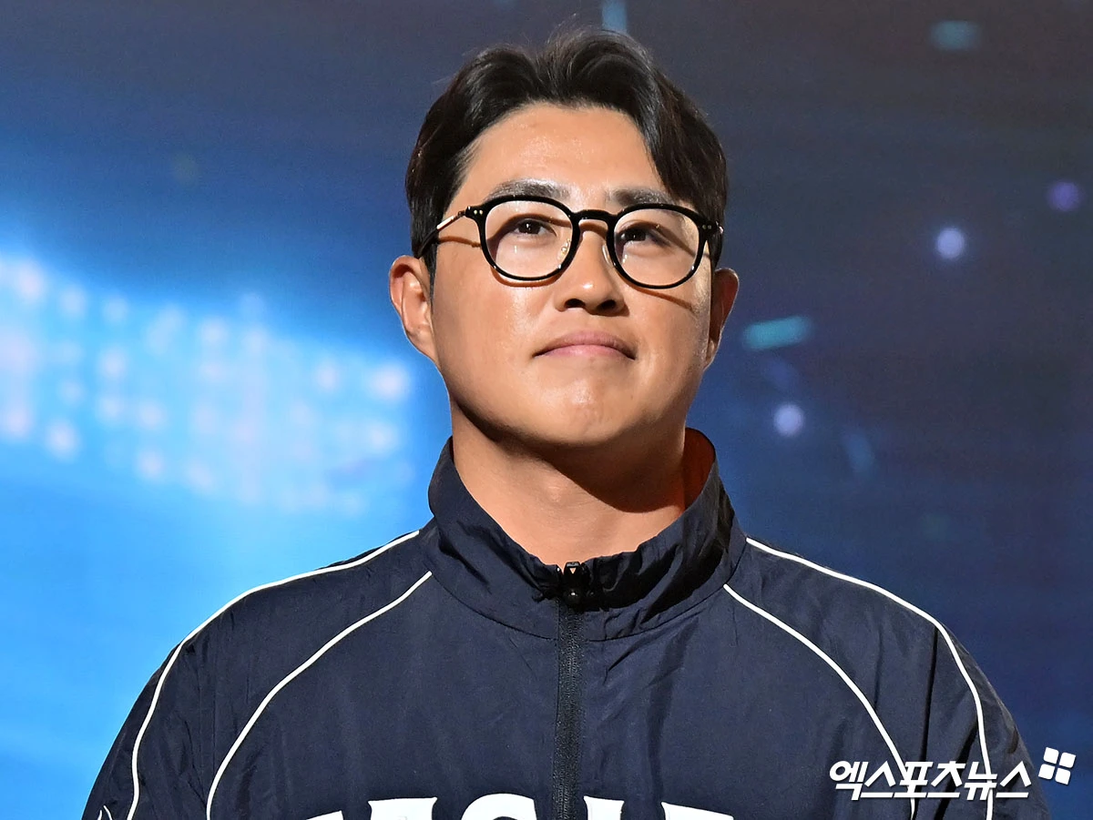 26일 오후 서울 송파구 롯데호텔 월드에서 열린 ‘2026 신한은행 SOL KBO’ 미디어데이, 한화 채은성이 포즈를 취하고 있다. 잠실, 김한준 기자