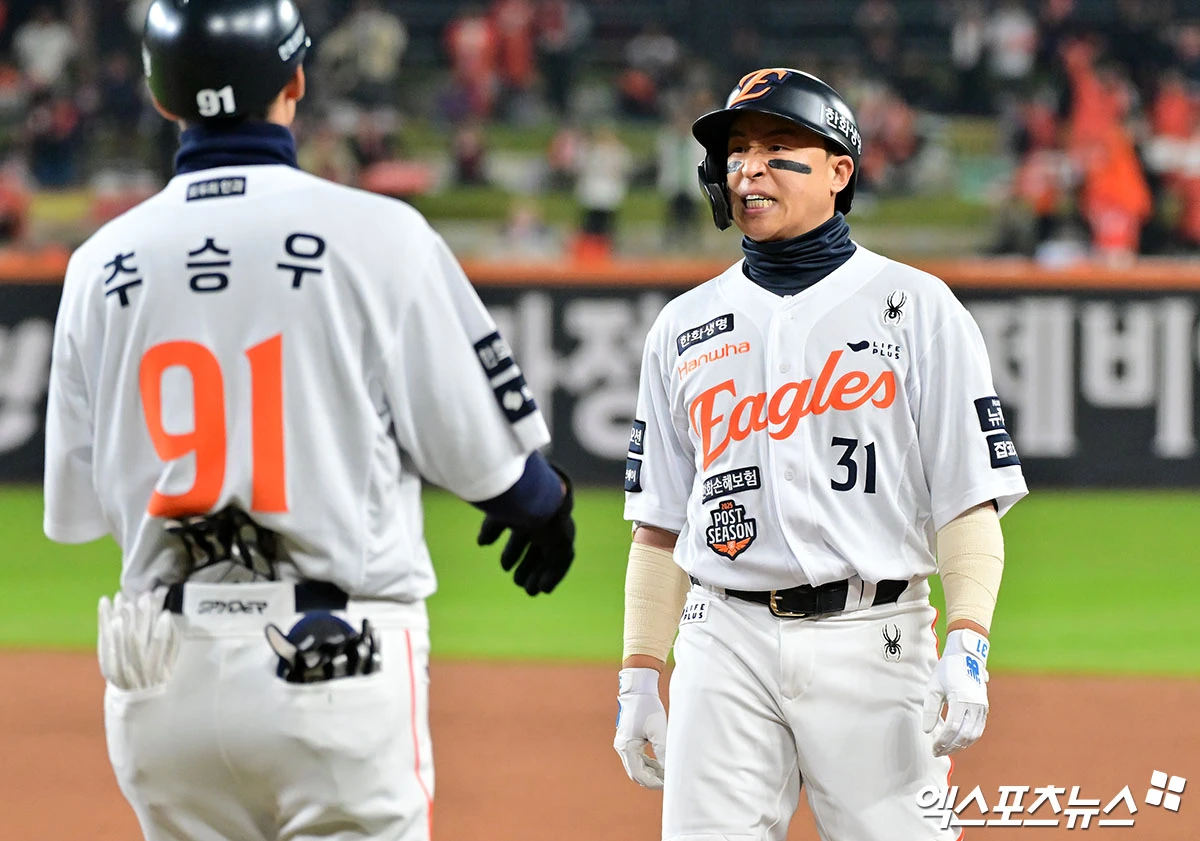 한화 이글스 베테랑 외야수 손아섭이 정규시즌 개막 엔트리에 포함됐다. 지난달 초 한화와 1년 총액 1억원에 FA 계약을 맺은 손아섭은 올해 시범경기에서 7경기 13타수 5안타 타율 0.385, 2타점, 출루율 0.385, 장타율 0.538을 기록했다. 엑스포츠뉴스 DB