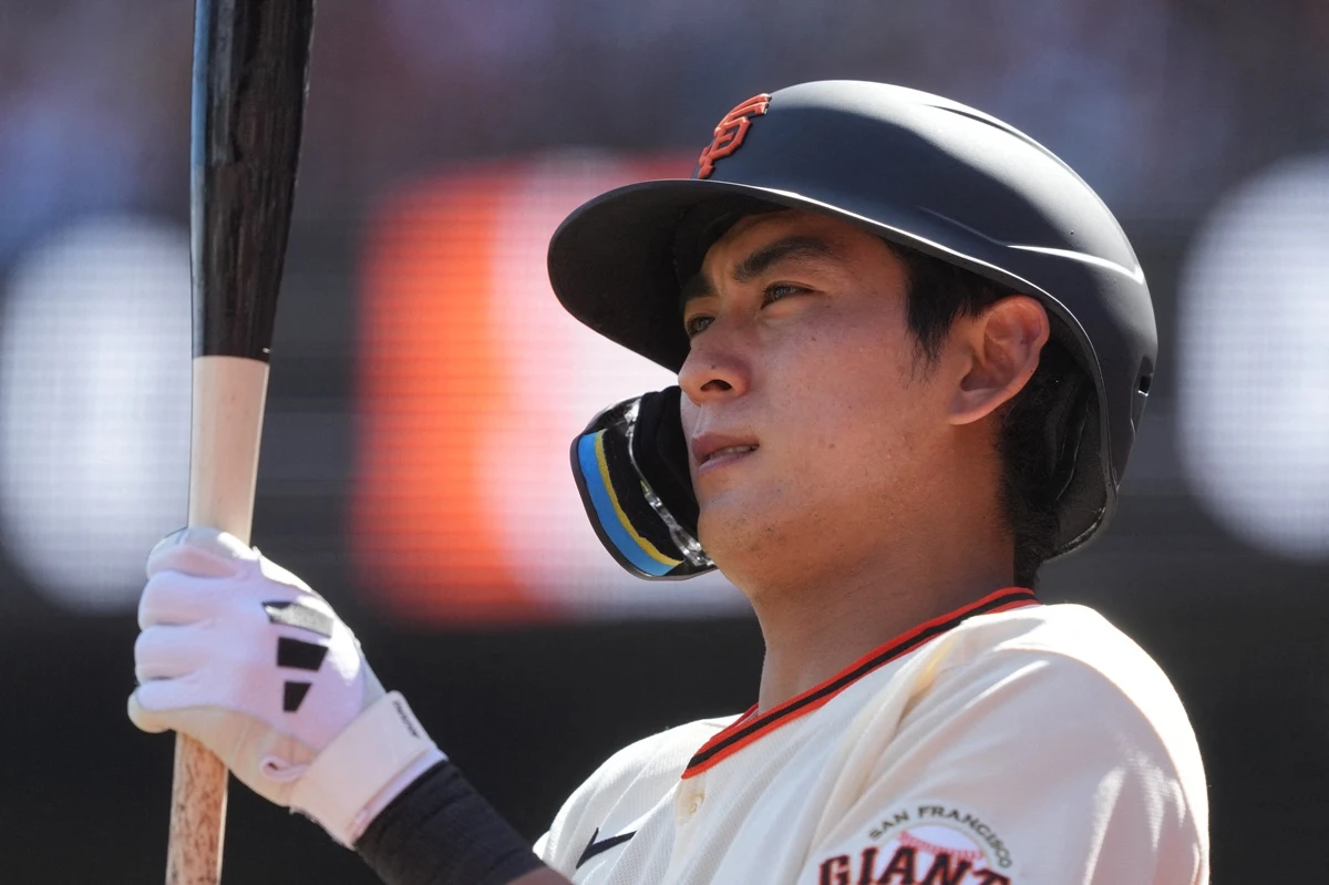 미국 메이저리그 샌프란시스코 자이언츠의 이정후가 31일(한국시간) 미국 캘리포니아 주 샌디에이고의 펫코파크에서 열린 2026 메이저리그 샌디에이고 파드리스와의 원정 경기에 6번타자 겸 우익수로 선발출전, 3타수 무안타 1볼넷 1득점 1삼진을 기록했다. 사진 연합뉴스