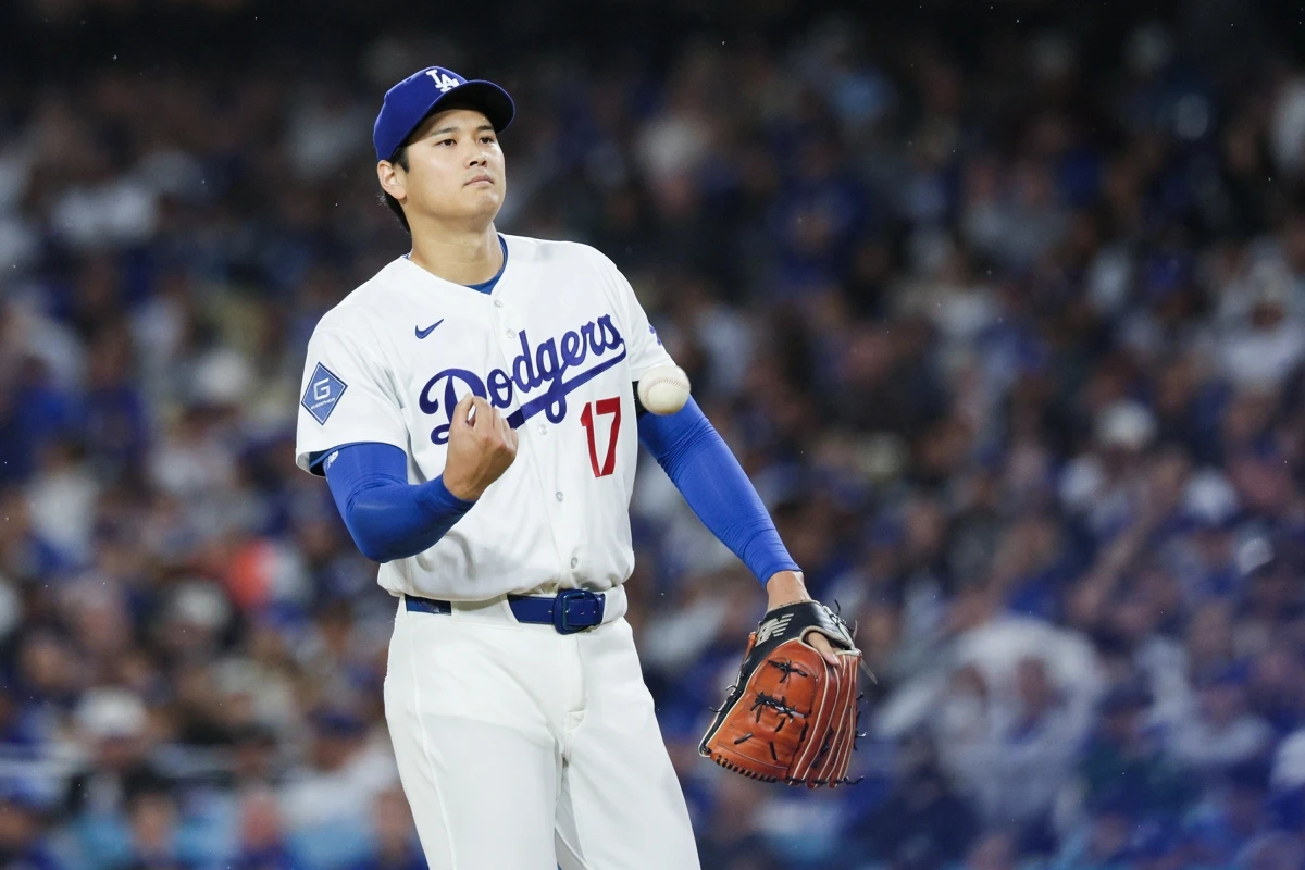 LA 다저스 오타니 쇼헤이가 1일(한국시간) 미국 캘리포니아주 로스앤젤레스의 다저스타디움에서 열린 2026 미국 메이저리그(MLB) 클리블랜드 가디언스와의 홈경기에 1번타자 겸 선발투수로 출전했다. 마운드에서 6이닝 1피안타 3볼넷 6탈삼진 무실점을 기록했고, 타석에서는 3타수 1안타 2볼넷을 올렸다. 연합뉴스