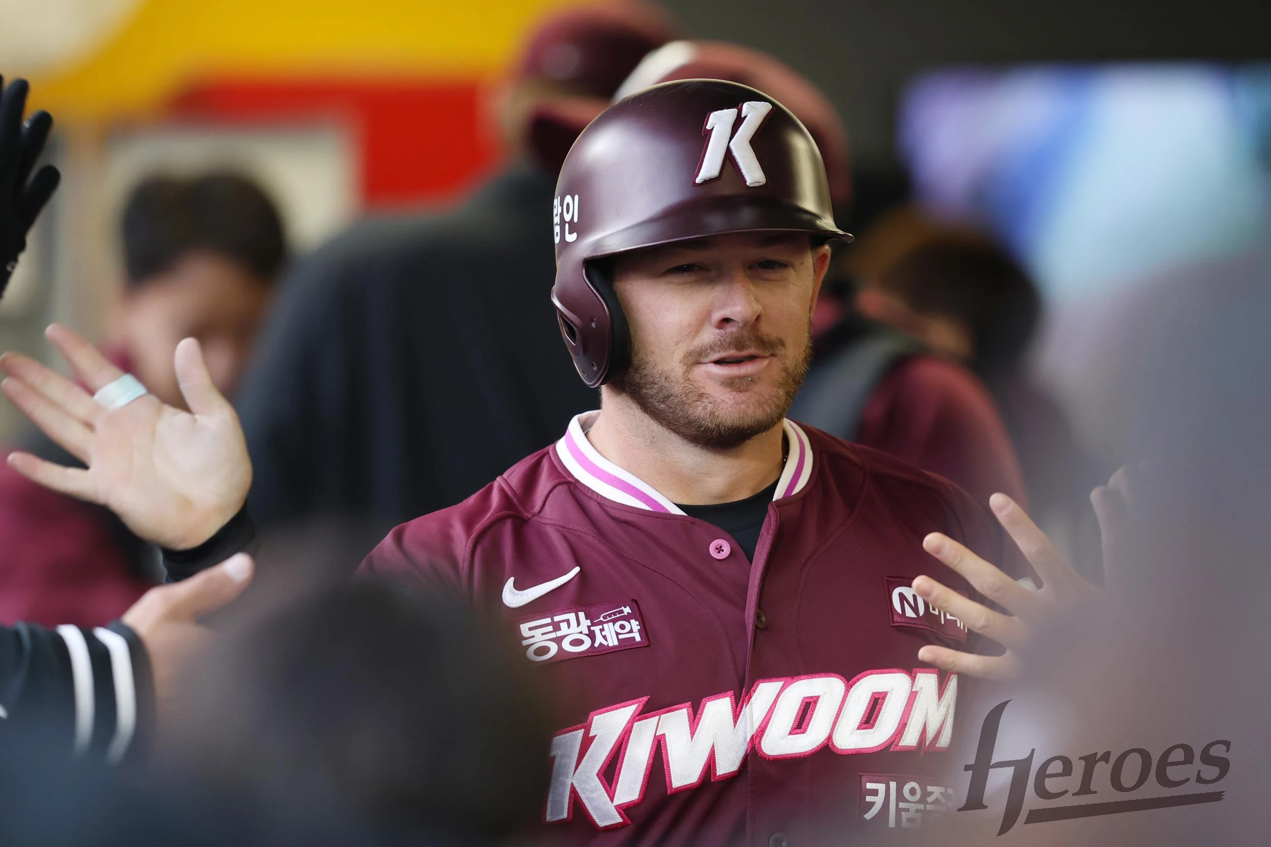 키움 히어로즈 외국인 타자 트렌턴 브룩스가 3일 서울 고척스카이돔에서 열린 2026 신한 SOL KBO리그 LG 트윈스와의 팀 간 1차전에서 4안타를 몰아치며 팀의 홈 개막전 승리를 이끌었다. 사진 키움 히어로즈