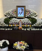 "젊은 나이에"·"어쩌다가"...윤미래, 뒤늦은 비보 속 추모 행렬