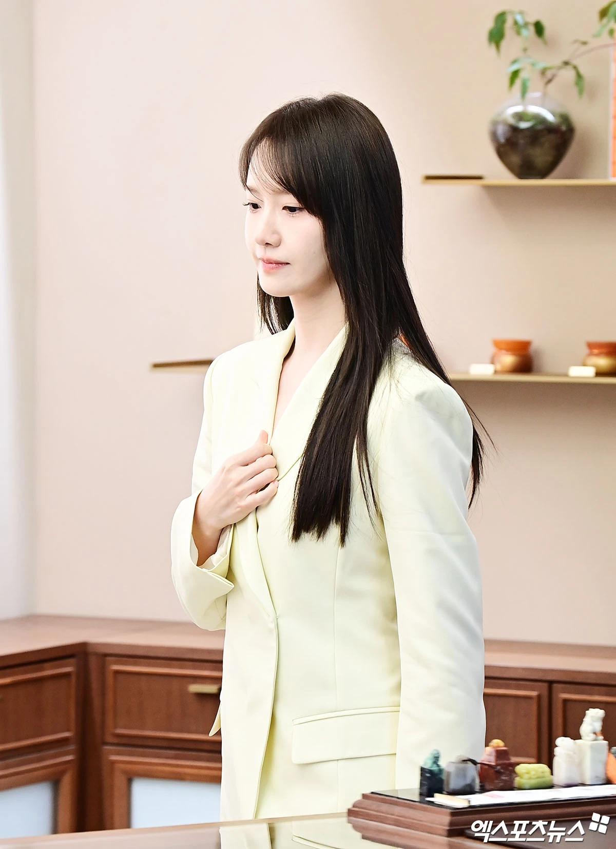 시선 사로잡는 등장