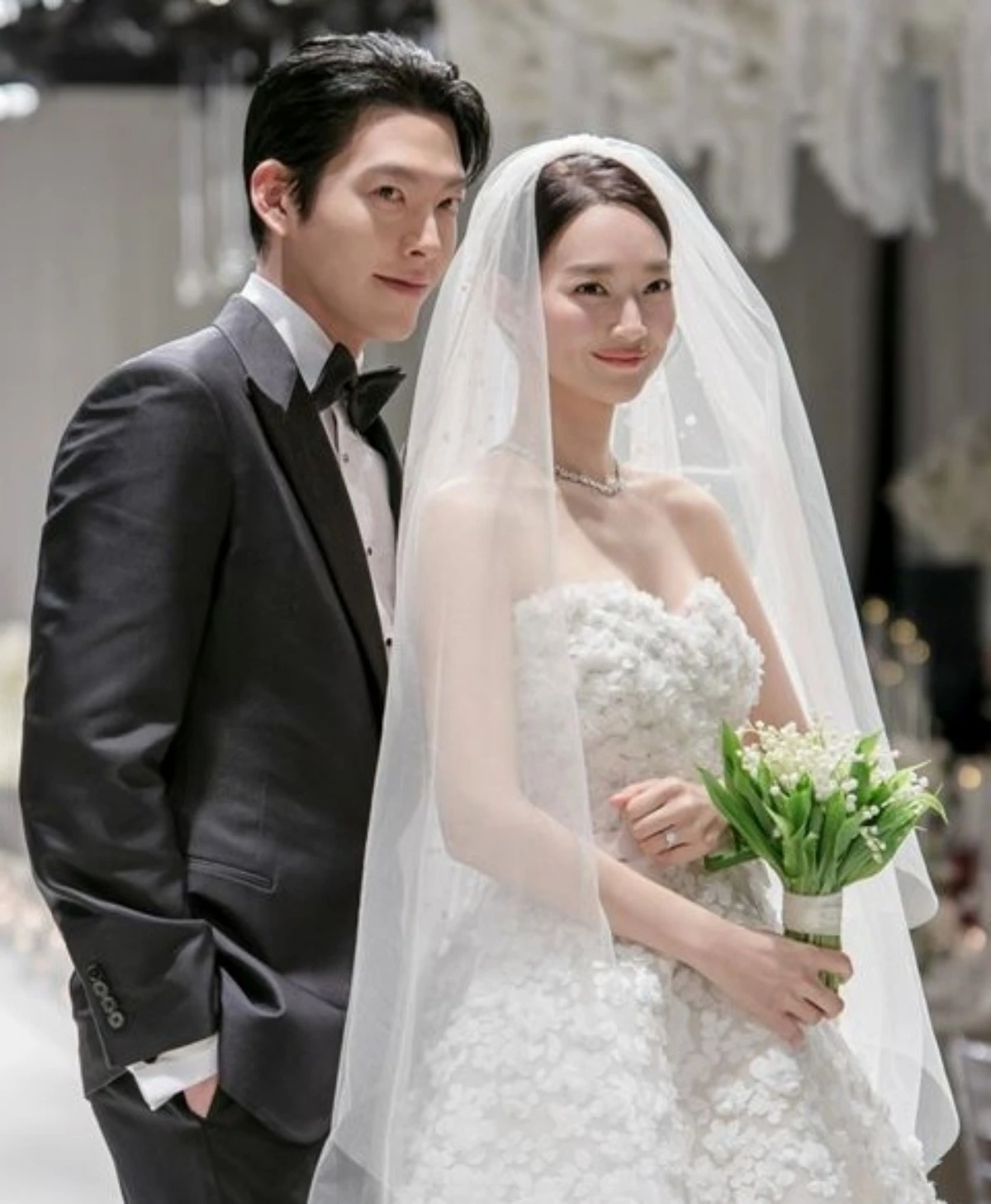 김우빈-신민아.