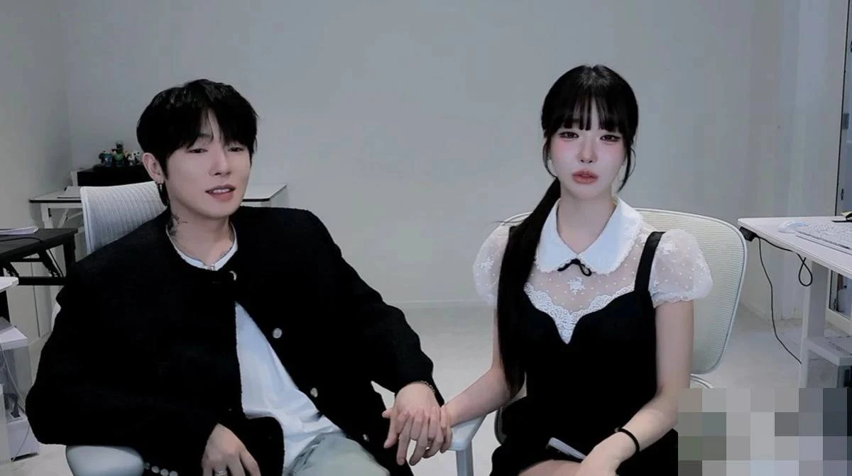 과즙세연, 케이