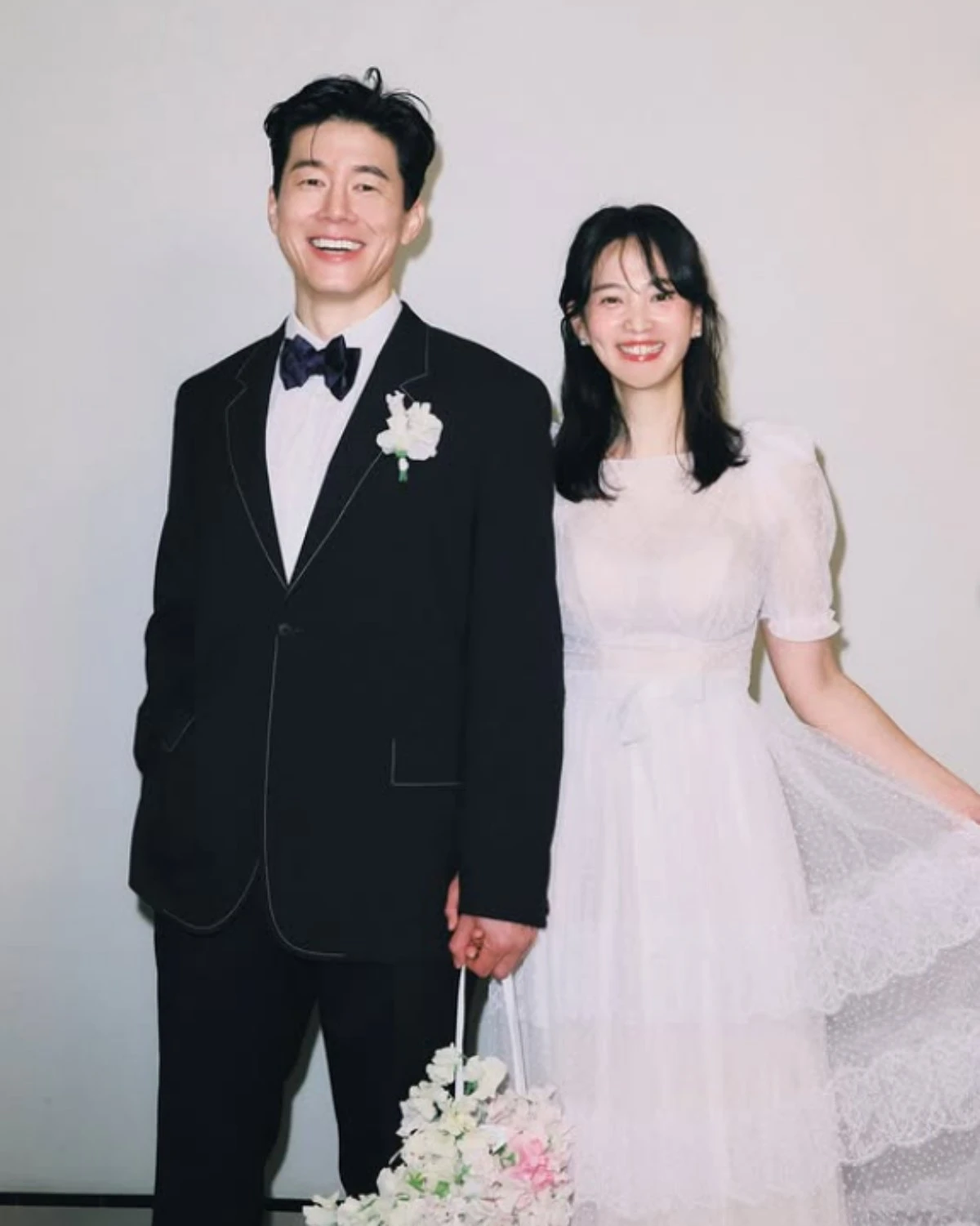 김무열-윤승아 11주년 기념 사진